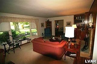 3rd image of 4430 Fairway Dr