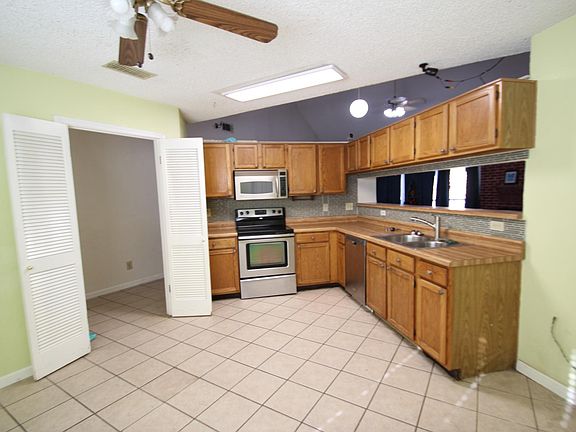 4th image of 909 Matilda Dr