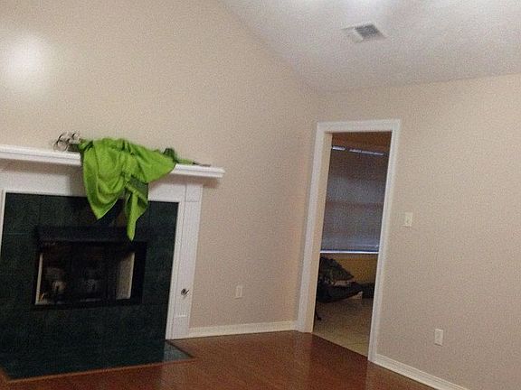 Fireplace/Livingroom