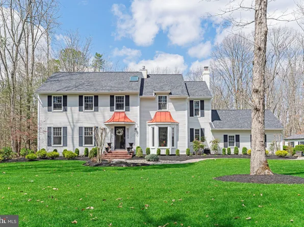 11 Hadley Dr, Medford, NJ 08055