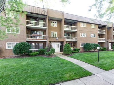 9612 S Karlov Ave APT 302, Oak Lawn, IL, 60453