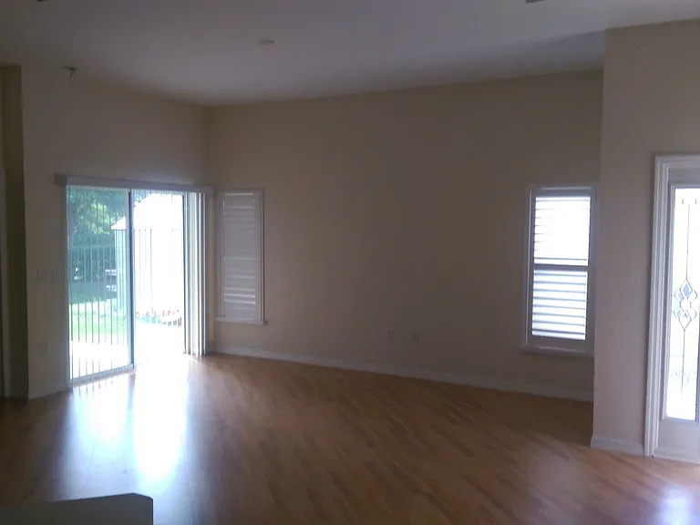 12415 NE 52nd Loop — Photo 16