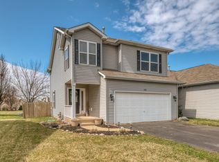584 Chestnut Dr, Oswego, IL