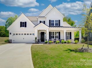 105 Hemlock Cove Ct, Mooresville, NC 28117