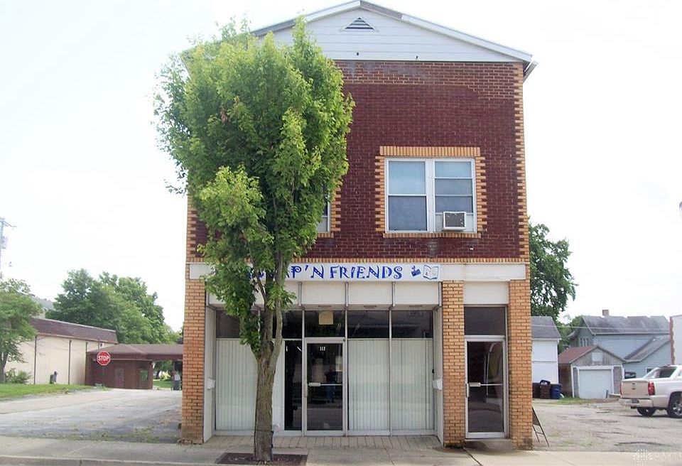 2nd image of 112 Market St