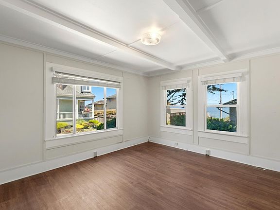 5th image of 215 6th St