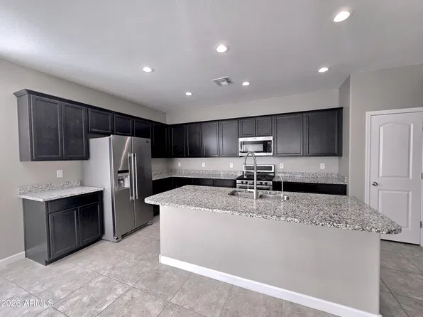 38142 W SAN ILDEFANSO Avenue, Maricopa, AZ 85138
