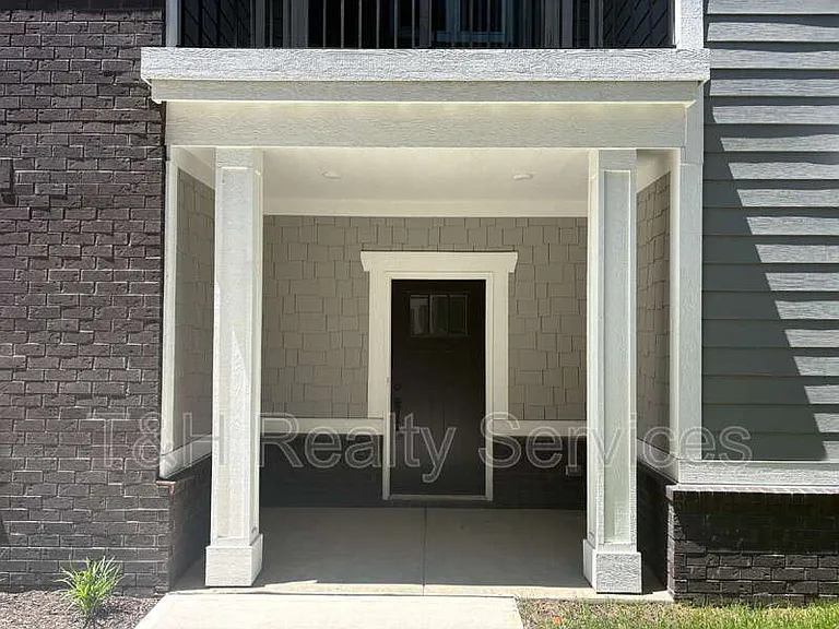 5790 Arcade Blvd — Photo 3