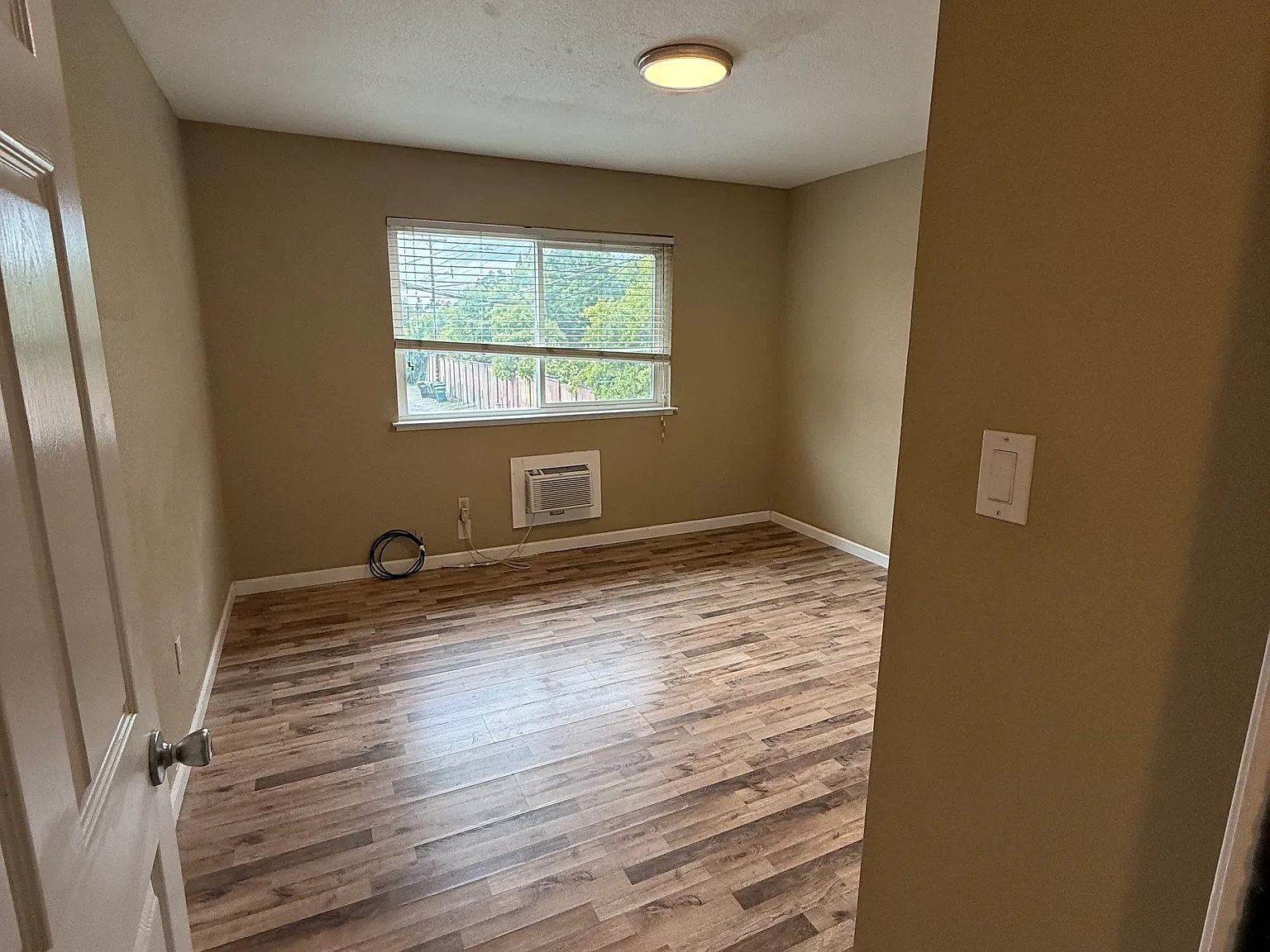 2 bed, 900 sqft, $1,650 — Photo 3
