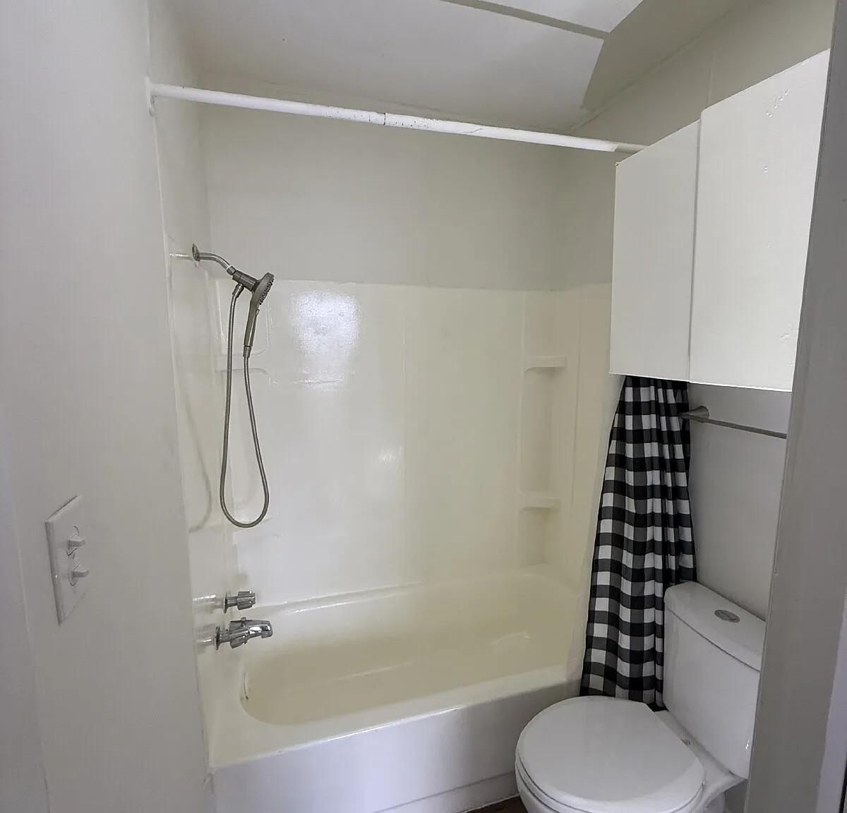 1 bed, 1.0 bath, $615 — Photo 1