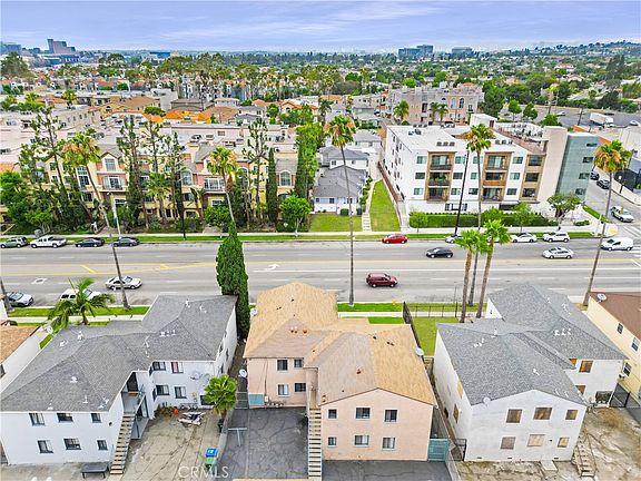 3rd image of 7018 La Tijera Blvd