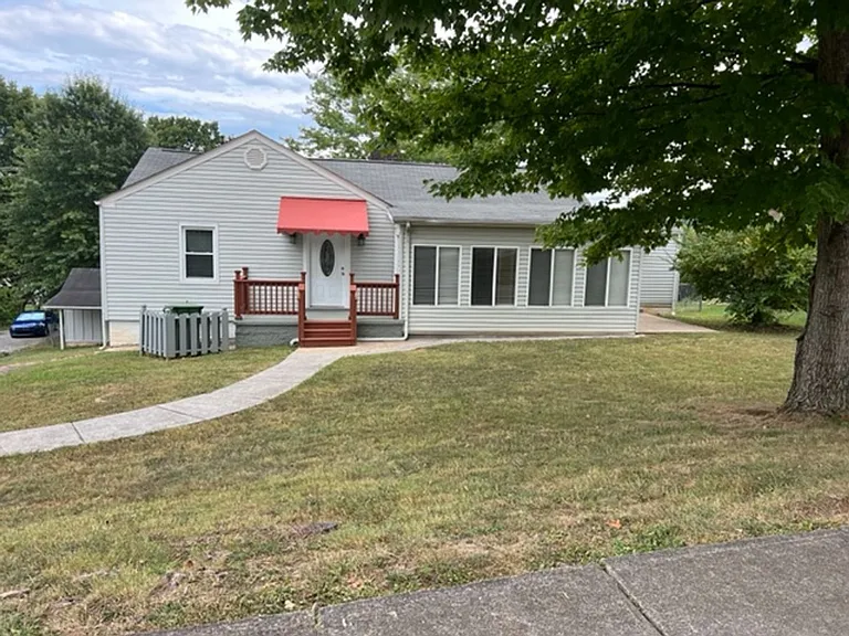 808 Ray Ave — Photo 1