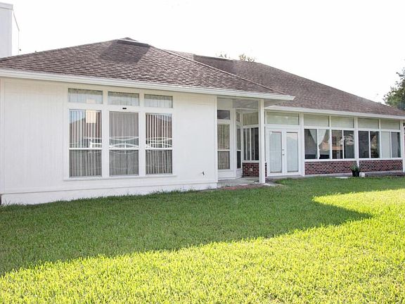 5th image of 8990 Elizabeth Falls Dr