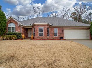 28 Congressional Dr, Little Rock, AR 72210