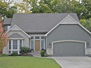 6049 Brownridge St, Shawnee, KS 66218