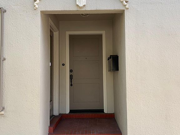 2nd image of 2155 Balboa St