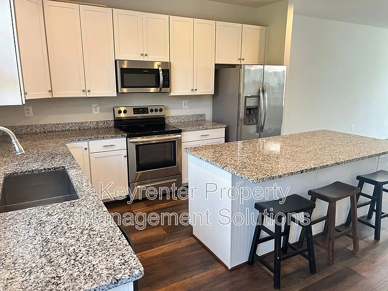 213 Willowshire Ct — Photo 7
