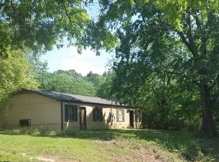 985 East St SE #B, Cleveland, TN 37311