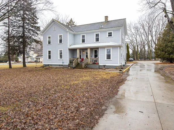 9651 Clayton Ave, Neenah, WI 54956