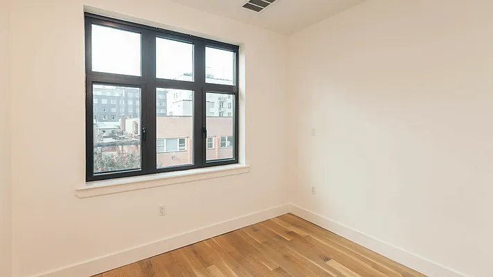 Rented by Nooklyn NYC LLC | media 45