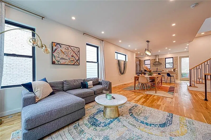 4 bed, 3.5 bath, 2400 sqft, $7,000 — Photo 4