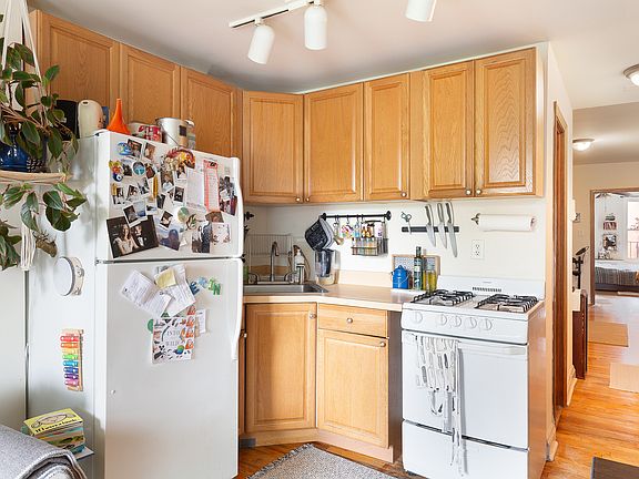 5th image of 234 Sackett St APT 3R