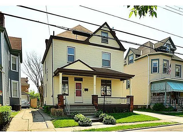 37 Hawthorne Ave photo 1