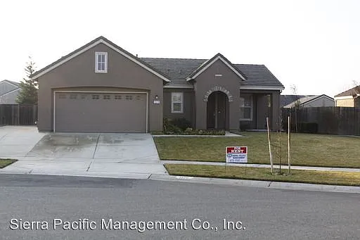 1370 Oregon Creek Way photo 1