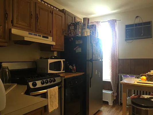 Rented by Capri Jet Realty Corp | media 2