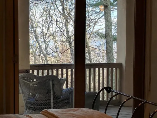 40 Mary Wendy Rd, Asheville, NC 28804