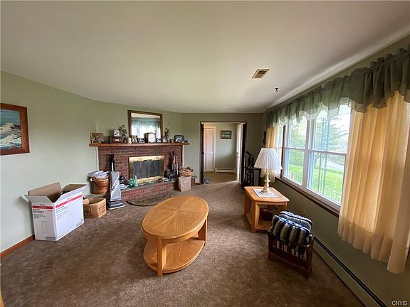5th image of 1383 Riverbend Dr