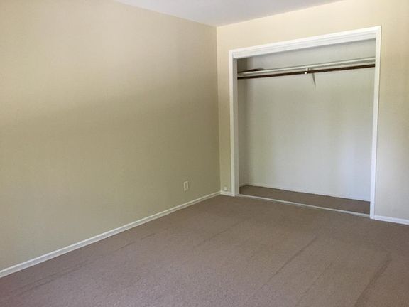 3rd image of 425 Encinal Ave APT D