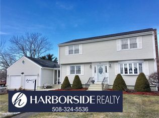 67 Perry St, Bristol, RI 02809