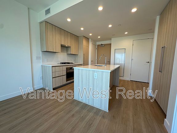 4th image of 1626 Water St #1901