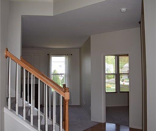 4th image of 2727 Saddle Creek Dr