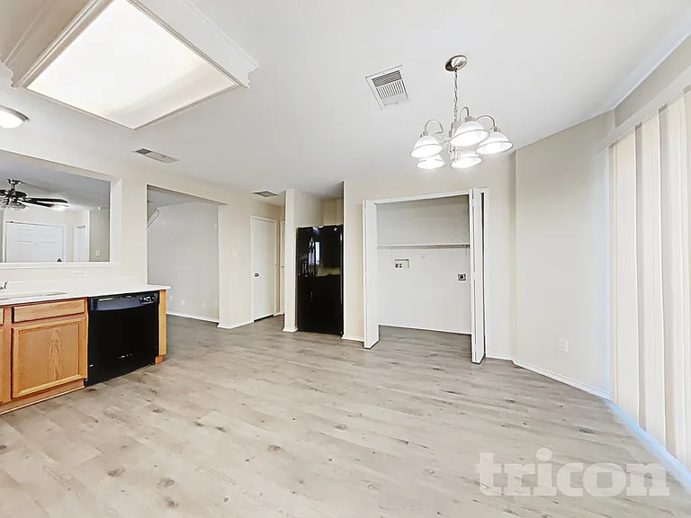 635 Cherokee Blvd — Photo 5