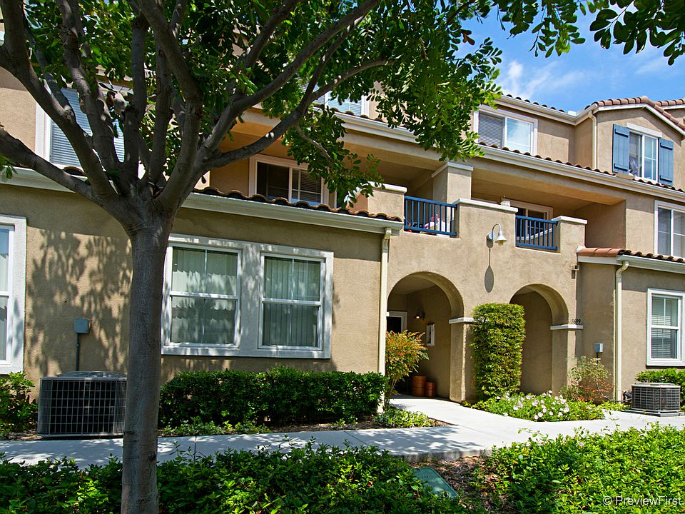 1st image of 1703 Paseo Aurora