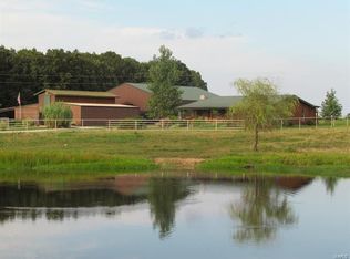 608 Daniels Rd, Cuba, MO 65453