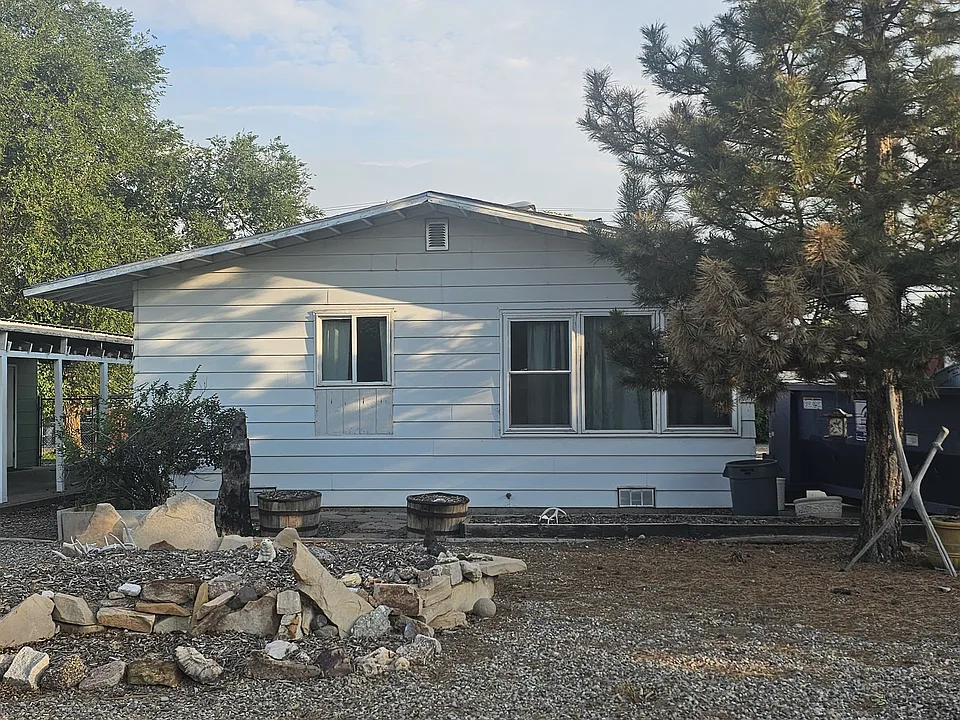 2015 Elm Ave #A