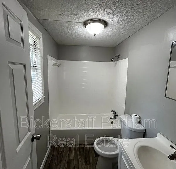 824 Winston Rd #A — Photo 11