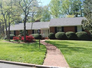 996 Kenleigh Cir, Winston Salem, NC 27106