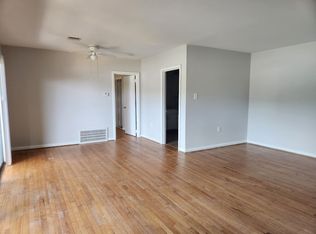 2905 W Mercury Blvd APT 21, Hampton, VA 23666