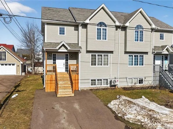 29 Aspenrose Ct, Moncton, NB E1G 0G6