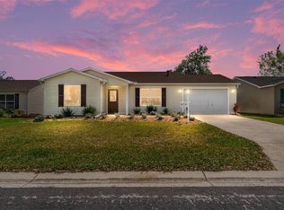 1233 Carvello Dr, The Villages, FL 32162