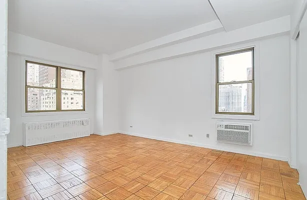 Rented by Estate Realty Management | media 4