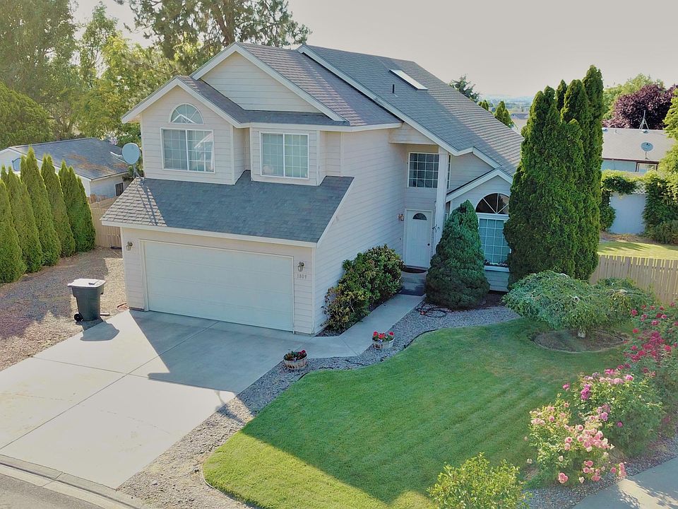 2nd image of 1809 Smith Ln