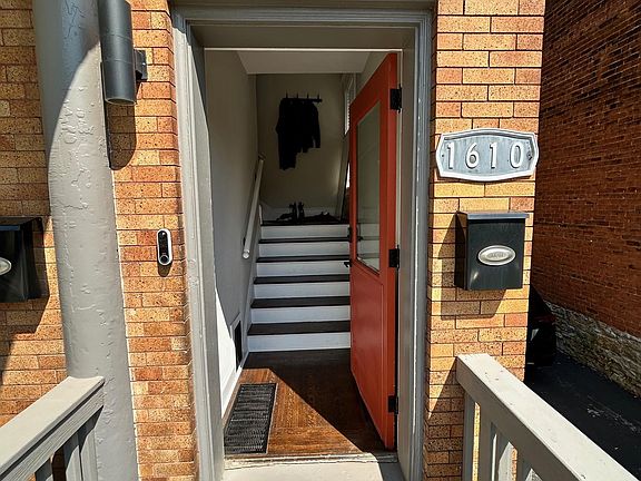 3rd image of 1608 Dexter Ave #2