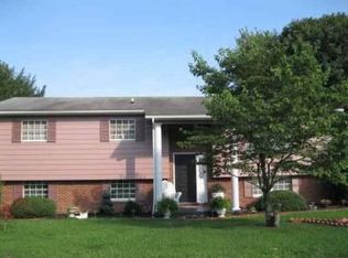 6314 Roberto Dr, Huntington, WV 25705