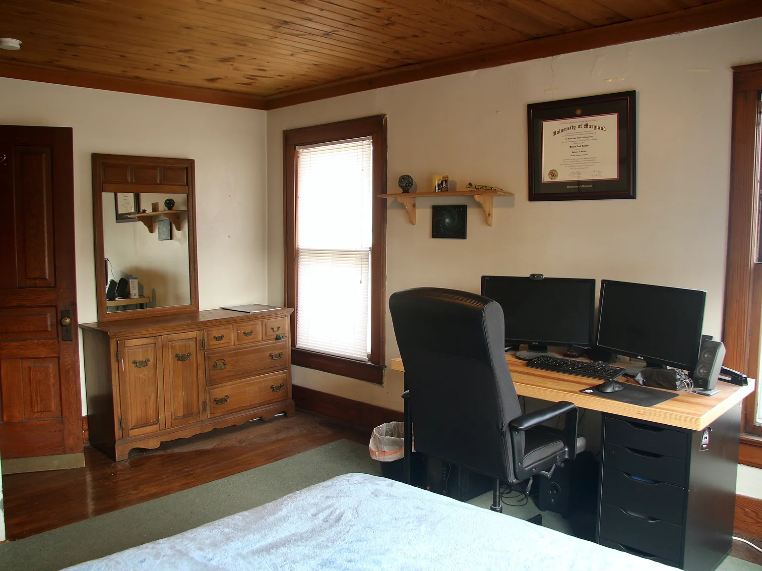 4 bed, 1000 sqft, $3,200 — Photo 3