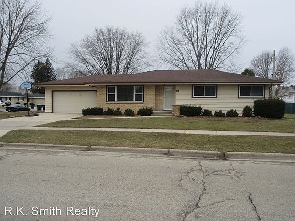 2nd image of 62 S Lexington Dr